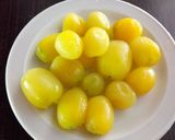 Foto del paso 1 de la receta: Tomates cherrys en aceite y especias