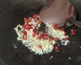 Foto langkah ke 3 dari resep Tumis terong daging.
