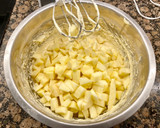 Foto del paso 5 de la receta: Pastel con manzanas, nueces y caramelo