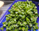 Foto langkah ke 2 dari resep Dadar kacang panjang.