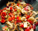 A picture of step 4 of Veg Kung Pao Noodles.