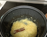 Foto del paso 1 de la receta: Coca de hojaldre con manzana y queso