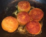 A picture of step 6 of Stuffed Potato Fritters.