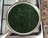 Foto del paso 2 de la receta Hojaldrines de espinacas con huevos de codorniz