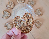 Foto del paso 5 de la receta: Galletas 2 ing 💝 Sin harina, sin azúcar, sin huevo, sin lácteos