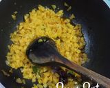 A picture of step 3 of Knol Khol Thoran.