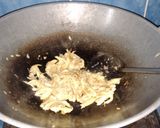 Foto langkah ke 3 dari resep Tumis jamur simpel.