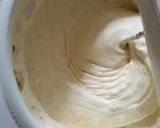 Foto langkah ke 5 dari resep Marmer Cake Labu Kuning.