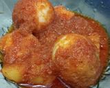 Foto langkah ke 8 dari resep Telur bulet bumbu merah super gampang.