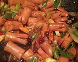 Foto langkah ke 3 dari resep Sosis Asam Manis Pedas.