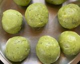 A picture of step 5 of Avocado Ladoo.