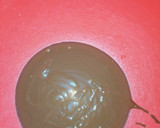 Foto del paso 7 de la receta: Bombones de chocolate rellenos con ganache de mazapán