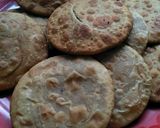 A picture of step 4 of Sattu ki puri.