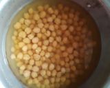 A picture of step 1 of Chhole chana.