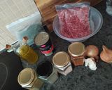 A picture of step 1 of Tagine kefta b l bid.