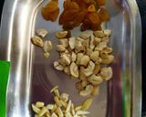 A picture of step 2 of Fruits and Nuts Custard.