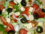 Salad Hy Lạp - Greek Salad bước làm 3 hình