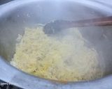 A picture of step 2 of Molli paratha filling.