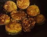 A picture of step 4 of Baingan Bhaja (Bengali Eggplant Fritters).