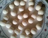 वाइट स्पंजी रसगुल्ला (White spongy Rasagulla recipe in hindi) रेसिपी चरण 4 फोटो