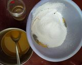 Foto langkah ke 1 dari resep Marble Cake.