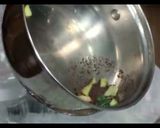 A picture of step 3 of Fat burner tea or weight loss tea.