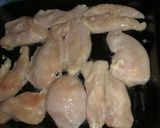 Foto del paso 4 de la receta: Pollo con salsa y champiñones