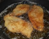 Foto del paso 4 de la receta: Filetes pollo empanados