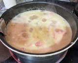 Foto del paso 2 de la receta: Salchichas frescas con patatas al vino
