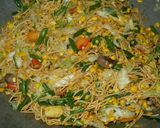 Foto langkah ke 5 dari resep MieGor Sayur Dapur Fitri.