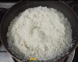 A picture of step 2 of Veg Schezwan Fried Rice.
