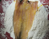Foto del paso 2 de la receta: Pescadillas rebozadas a las hierbas provenzales