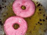 Donat buah naga