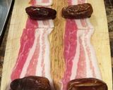 Sült datolya ropogós baconbe tekerve recept fázis 1 fotója