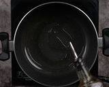 A picture of step 1 of Maggi Ramen Bowl.