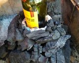 Foto del paso 3 de la receta: Como prender el fuego con 1 solo fósforo