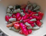 Foto langkah ke 1 dari resep Sambal extra pedas manis tapi segar.