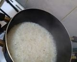 Foto del paso 1 de la receta: Arroz al ajo!, para acompañar unos ricos bifes 😋