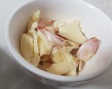 รูปขั้นตอนการทำที่ 1 ของ ราดหน้าสันคอหมูสไลด์