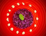 Foto del paso 4 de la receta: Lombarda y arroz blanco con mahonesa y hierbabuena