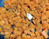 A picture of step 1 of Toasted Bread with Butternut Squash and Sausage.
