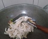 Foto langkah ke 3 dari resep Tumis jamur tiram.