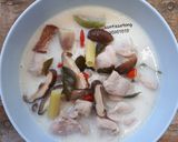 Foto langkah ke 5 dari resep Tom Ka Gai / tom kha kai.