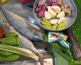 Foto langkah ke 1 dari resep Pepes Ikan Asin Peda (Ikan Layang).