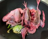 Hình bước làm 1 của món Cháo bồ câu đậu xanh ngon bổ