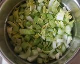 Foto del paso 2 de la receta: Sopa de apio dietética