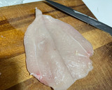 Foto del paso 1 de la receta: Pechuga de pollo rellena de pavo y queso