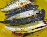 Hình bước làm 1 của món Cá chuồn chiên sả nghệ