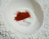 Foto del paso 2 de la receta: Masa al pimentón para empanada gallega