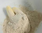 Foto del paso 2 de la receta: Fogonero a baja temperatura con pella y perlas de albahaca